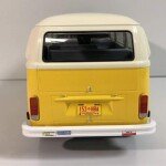 MODELO ESCALA 1/18 1978 Volkswagen Type 2 Bus - Little Miss Sunshine (2006)