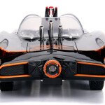 MODELO ESCALA 1:18 Metals - Hollywood Rides - Classic TV Series Batmobile with Working Lights