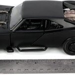 MODELO ESCALA 1:18 Batman Batmobile 2022 With Light & Batman Figure – Hollywood Rides