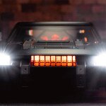 MODELO ESCALA 1:18 Batman Batmobile 2022 With Light & Batman Figure – Hollywood Rides