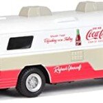 MODELO ESCALA 1:64 Coca-Cola 1960 Flxible Starliner Bus