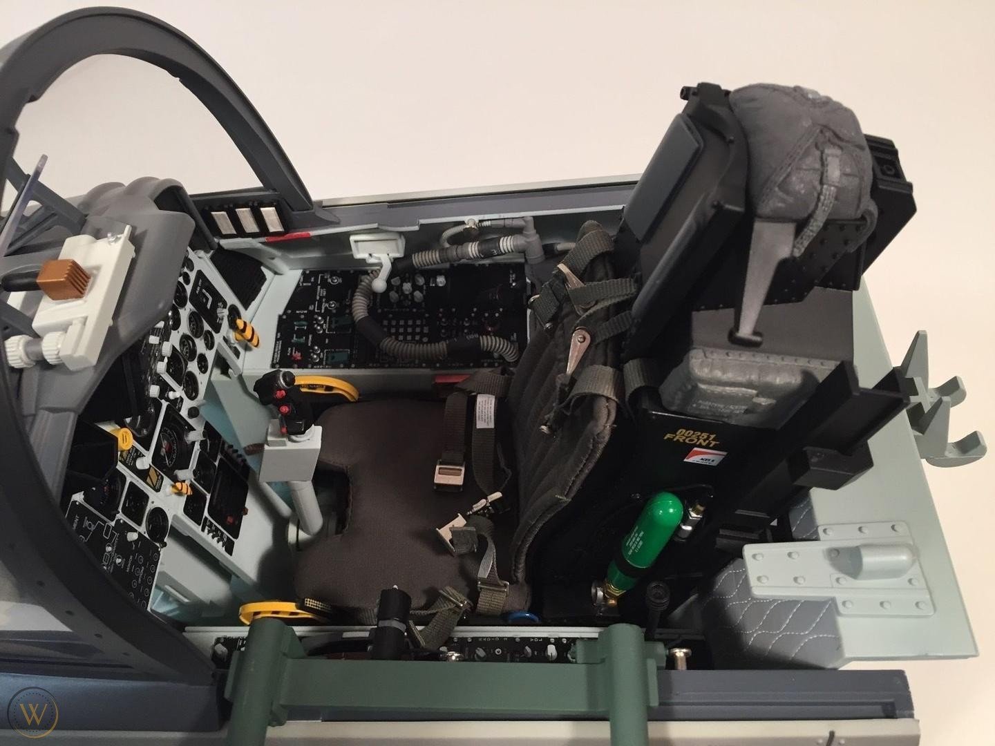 CABINA ESCALA 1/6 ELITE FORCE AVIATOR F-15C EAGLE COCKPIT F15 TOP GUN PILOT