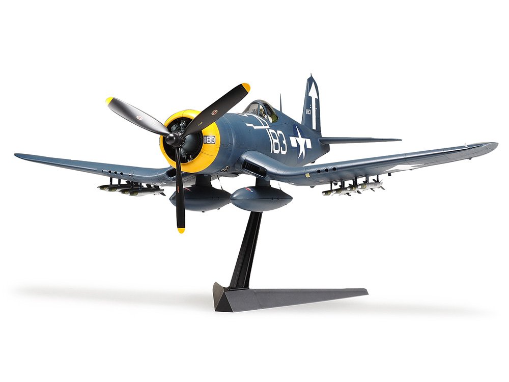 MODELO ESCALA 1/48 GOODYEAR FG-1D CORSARIO PARA ARMAR A ESCALA (F4U-1D)