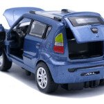 MODELO ESCALA 1/32 Silver / White / Red / Blue Diecast Kia Soul