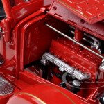 MODELO ESCALA 1/24 1935 Mack Type 75BX Fire Engine Truck Red with Accessories Diecast Model - CAMION BOMBERO