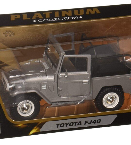 MODELO ESCALA 1:24 Toyota FJ40 LAND CRUISER (Silver) – Platinum Collection