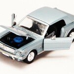 MODELO ESCALA 1/24 1964 1/2 Ford Mustang (White) - Timeless Legends