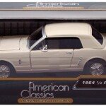 MODELO ESCALA 1/24 1964 1/2 Ford Mustang (White) - Timeless Legends