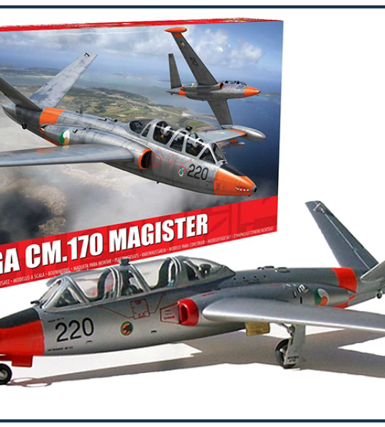 MODELO FOUGA MAGISTER ESCALA 1/72 CM 170