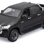 Maisto 1:27 Toyota Hilux – Black – Special Edition PICKUP