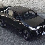 Maisto 1:27 Toyota Hilux – Black – Special Edition PICKUP