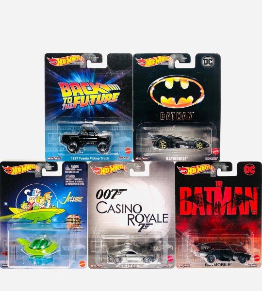 MODELO ESCALA 1:64 Retro Entertainment N Case 2023 - BATMAN Y BACK TO THE FUTURE
