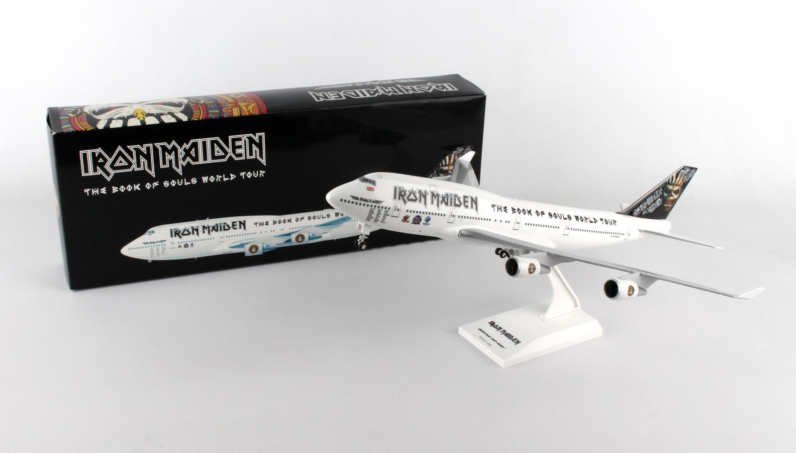 AVION A ESCALA 1/200 IRON MAIDEN 747-400 W/GEAR ED FORCE ONE