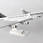 AVION A ESCALA 1/200 IRON MAIDEN 747-400 W/GEAR ED FORCE ONE