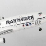AVION A ESCALA 1/200 IRON MAIDEN 747-400 W/GEAR ED FORCE ONE