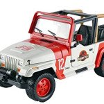 MODELO ESCALA 1/24 1992 Jeep Wrangler #12 White and Red "Jurassic World" Movie (2015) "Hollywood Rides" Series (MUNDO JURASICO)