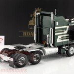 MODELO ESCALA 1/18 Kenworth K100 Aerodyne SZM 1976 dark green metallic Road Kings -CABEZAL
