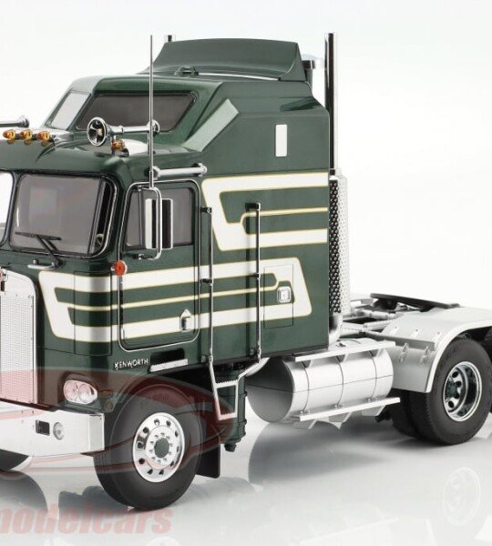 MODELO ESCALA 1/18 Kenworth K100 Aerodyne SZM 1976 dark green metallic Road Kings -CABEZAL