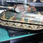 MODELO ESCALA 1/35 German King Tiger Ausf B Heavy Tank w/Henschel Turret