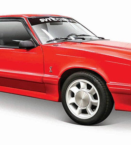 MODELO ESCALA 1:64 Hobby Exclusive – 1:64 1980 Ford Mustang Cobra – Black with Green Cobra Hood Graphics and Stripe Treatment