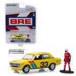 MODELO ESCALA 1:64 Bishop Exclusive 1971 Datsun 510 Wide Body BRE #33 With Racing Figure