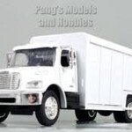 CAMION DE BEBIDAS A ESCALA New Ray 1:43 Freightliner M2 Box Truck – White – Utility – Long Haul Trucker