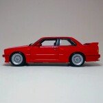 MODELO ESCALA 1:24 1988 BMW 3 Series M3 (E30)(Red) BBURAGO