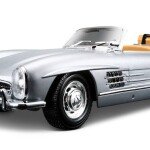 Bburago 1:18 1957 Mercedes-Benz 300 SL Touring (Silver)
