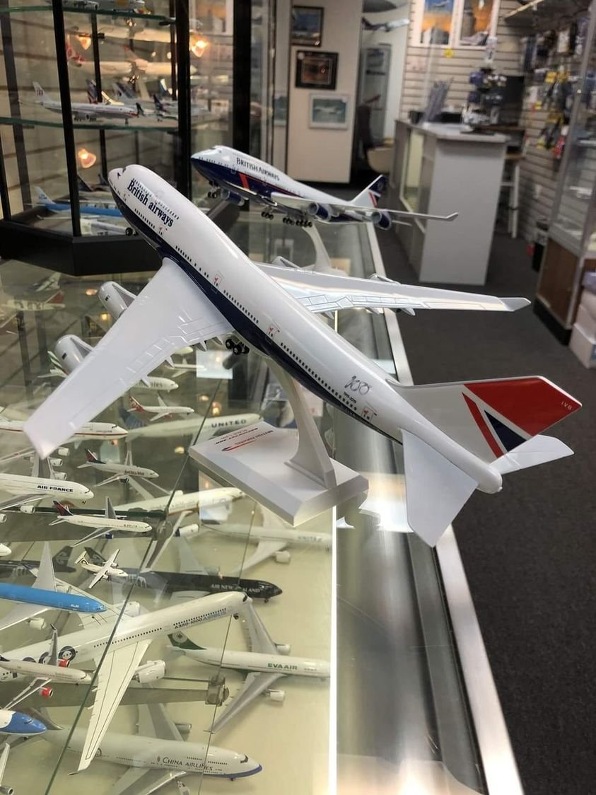 REPLICAS A ESCALA DE AVIONES DE LÍNEAS AÉREAS COMERCIALES ESCALA 1/200, 1400 Y MAS
