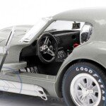 MODELO ESCALA 1/18 1965 Shelby Cobra Daytona Coupe Silver Metallic by Shelby Collectibles