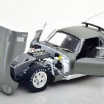 MODELO ESCALA 1/18 1965 Shelby Cobra Daytona Coupe Silver Metallic by Shelby Collectibles