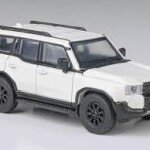 MODELO PARA64 1:64 2024 Toyota Land Cruiser 250 – WHITE  - MADE IN JAPAN