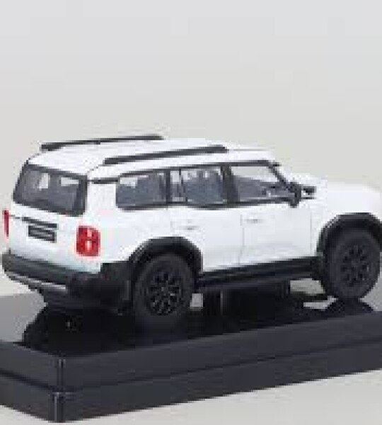 MODELO ESCALA 1:64 2014 Toyota Land Cruiser 71 Short Wheel Bas – Graphite G - PARA64
