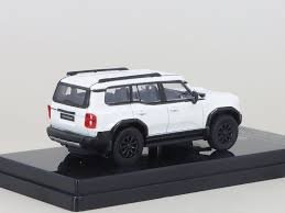 MODELO ESCALA 1:64 2014 Toyota Land Cruiser 71 Short Wheel Bas – Graphite G - PARA64
