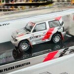 MODELO ESCALA 1:64 MITSUBISHI PAJERO EVOLUTION “RALLIART” Silver o White - INNO64 JAPAN