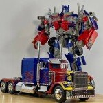 MODELO ESCALA 1/24 Optimus Prime Truck with Robot on Chassis from "Transformers" Movie CABEZAL