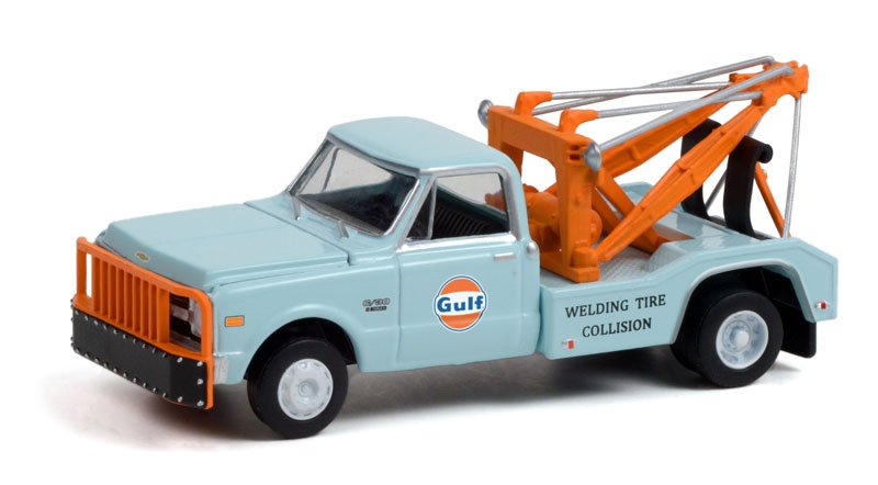 MODELO ESCALA 1:64 1969 Chevrolet C-30 Dually Wrecker - Gulf Oil 'Welding Tire Collision' (Hobby Exclusive)