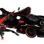 MODELO ESCALA 1:24 2017 Ford GT with Miles Morales Figure – Marvel Spider-Man - hombre araña