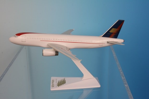 MODELO ESCALA 1/400 GRUPOTACA A320-200