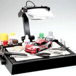 MESA DE TRABAJO TAMIYA  Japón con lupa especial con iluminación LED para pinturas, pegamentos y demás accesorios