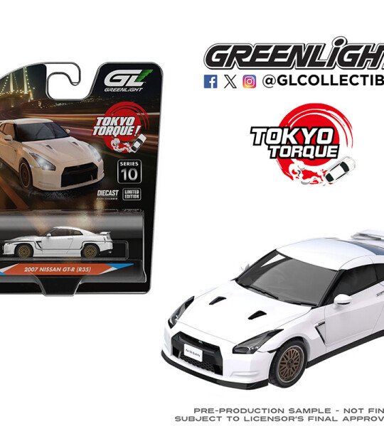 Greenlight 1:64 Tokyo Torque Series 10 – 2007 Nissan GTR with Custom Wheels – Pearl White – Solid Pack