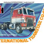 MODELO PARA ARMAR A ESCALA DE AMT INTERNATIONAL TRANSTAR CO-4070A SEMI TRACTOR (CABEZAL)