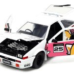 MOCELO ESCALA 1:24 1986 Toyota Trueno AE86 with Figure – Aggretsuko – Hollywood Rides