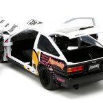 MOCELO ESCALA 1:24 1986 Toyota Trueno AE86 with Figure – Aggretsuko – Hollywood Rides