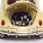 MODELO ESCALA 1:24 Tamiya Volkswagen 1300 Beetle (1966 Model)